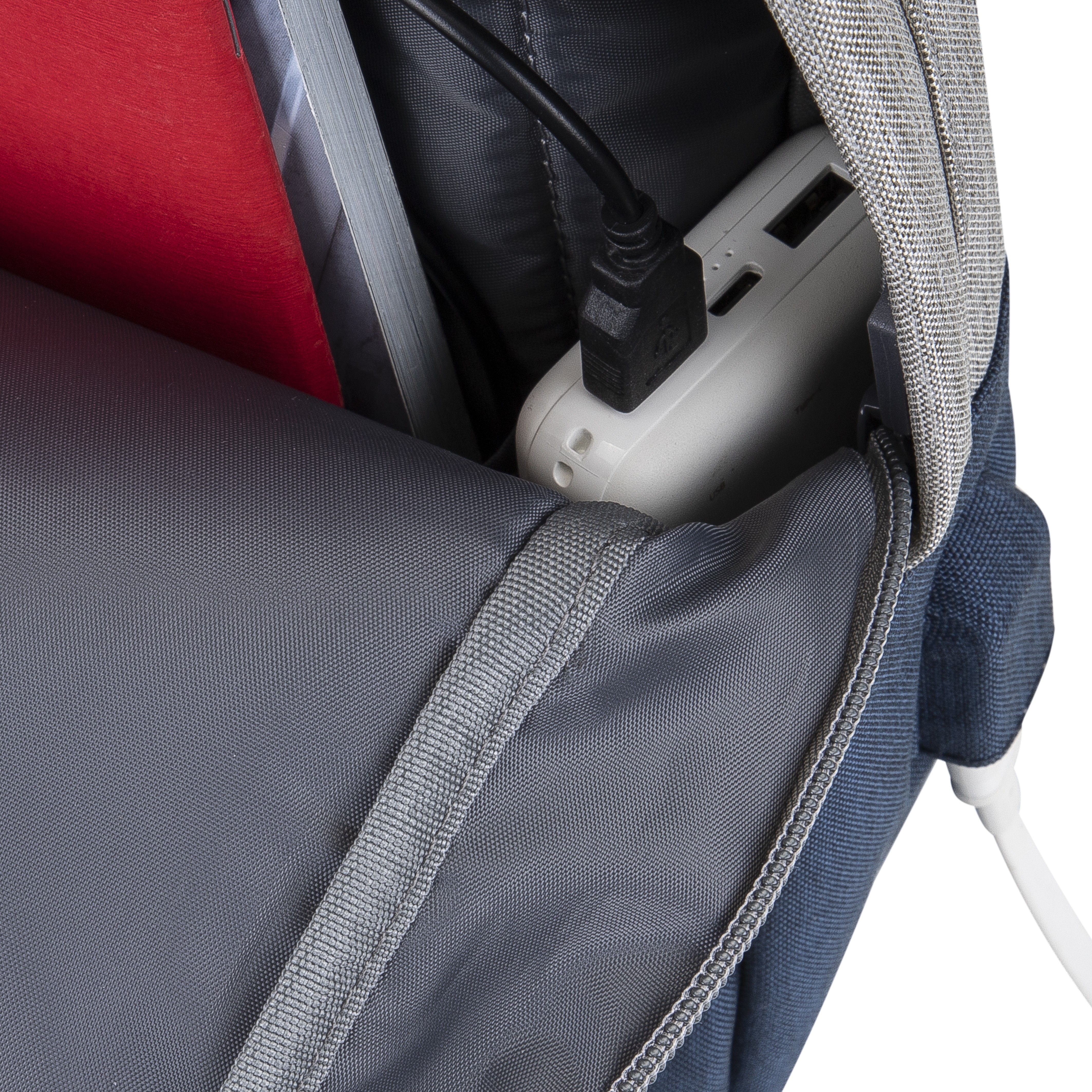 Rivacase 7562 Grau / Dunkelblau Notebookrucksack bis 15,6"